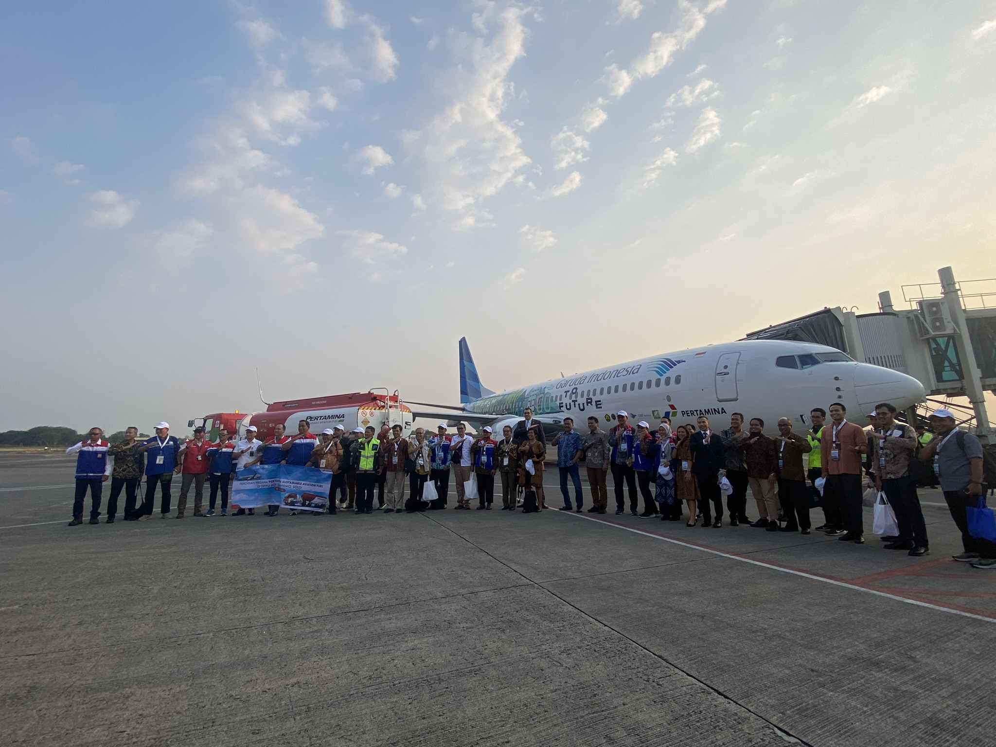 Perdana! Penerbangan Komersial Pertama dengan Sustainable Aviation Fuel (BioAvtur) Langkah Menuju Lingkungan yang Lebih Ramah 